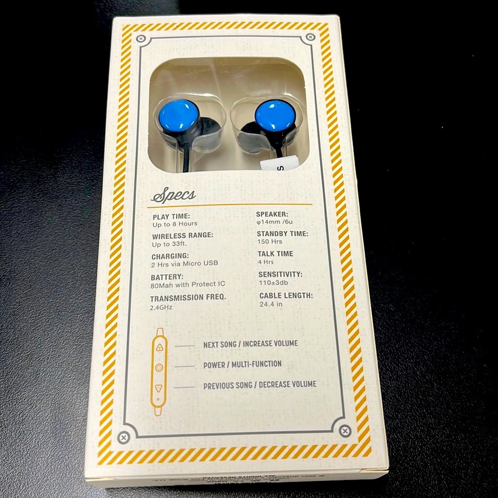 NWT 🎉 Wireless ear buds